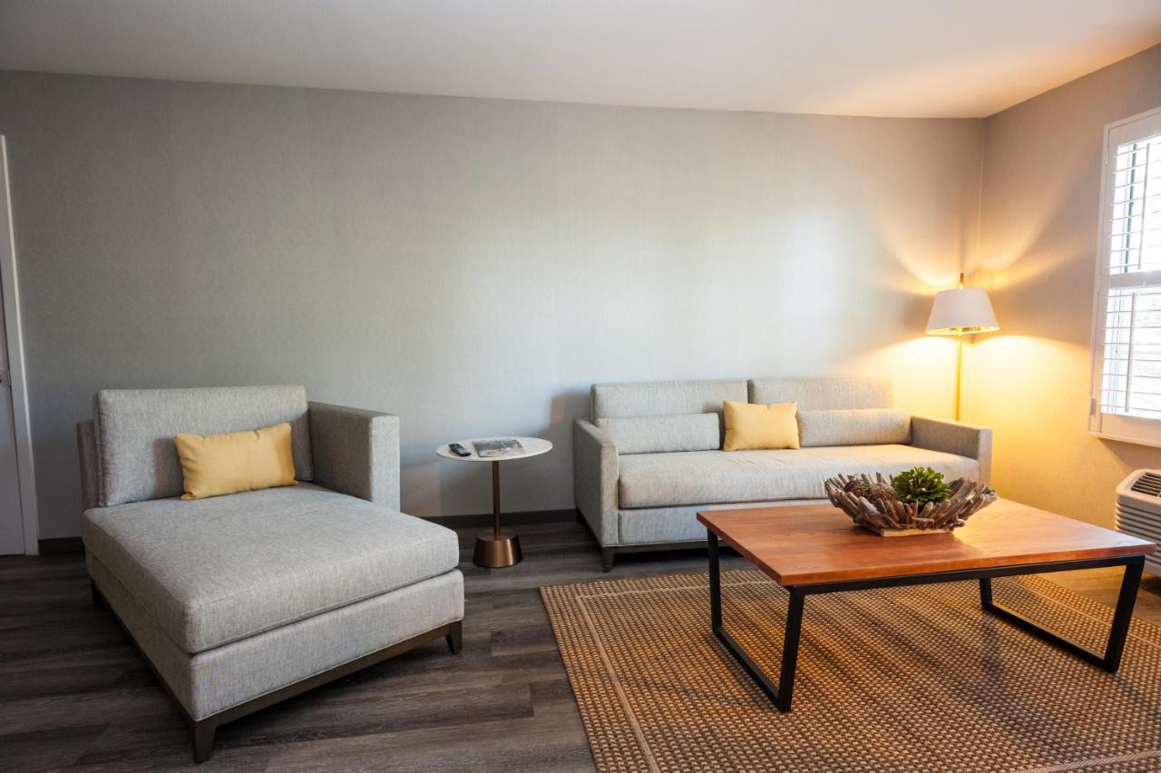 Hotel Indigo Napa Valley By Ihg Экстерьер фото