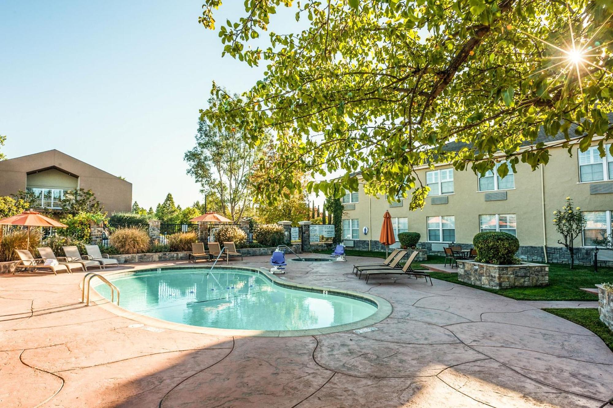 Hotel Indigo Napa Valley By Ihg Экстерьер фото